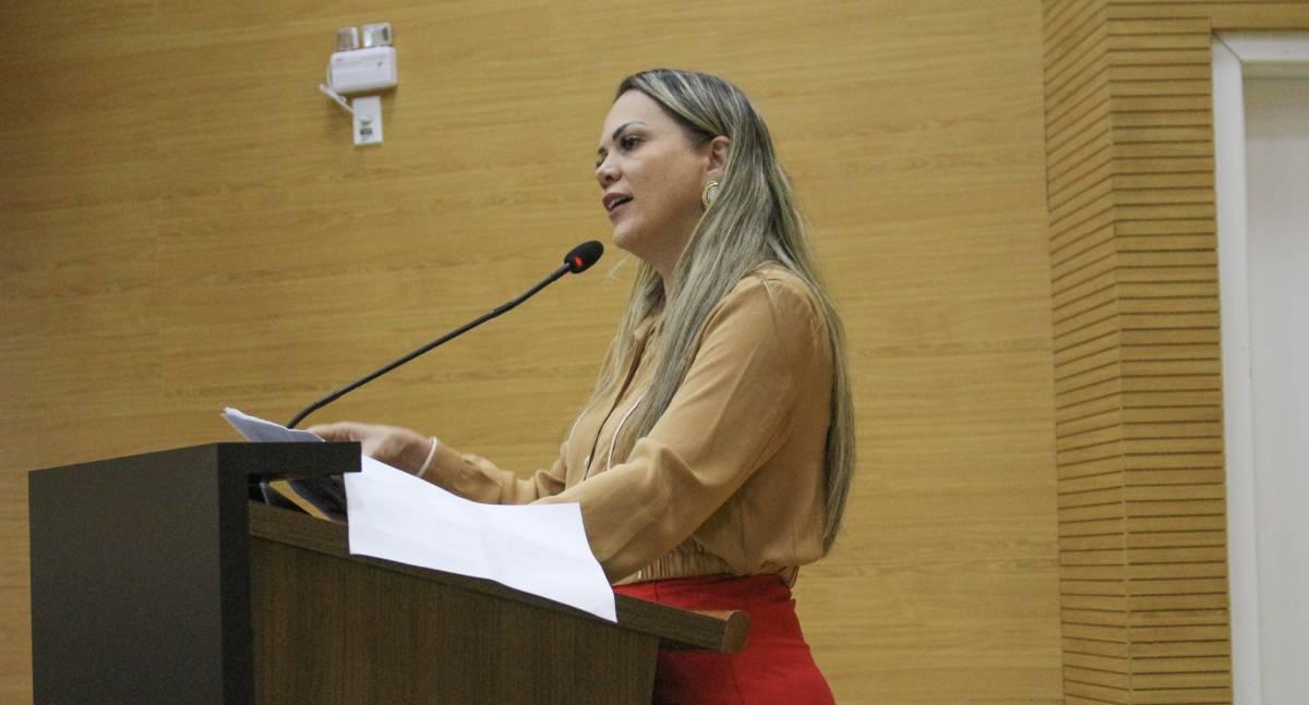 Cláudia de Jesus destina R$ 250 mil para centro cirúrgico