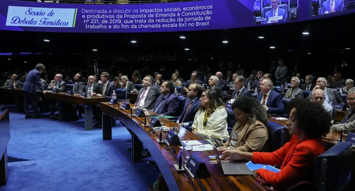 Senado debate PEC do fim da escala 6×1