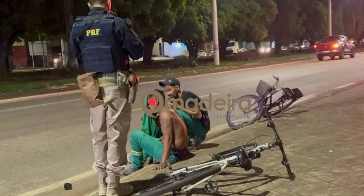 Ciclista fica ferido depois de ser atingido por moto e arrastado por carro em Porto Velho