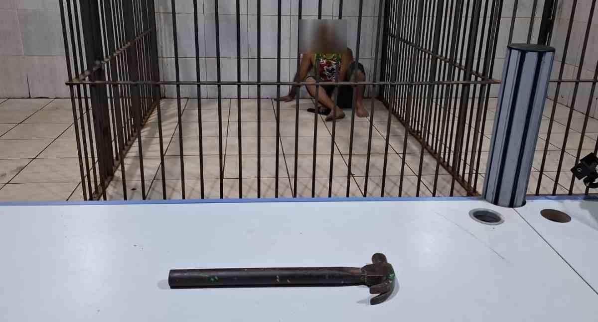 Homem é preso depois de agredir sobrinha com martelo em Porto Velho