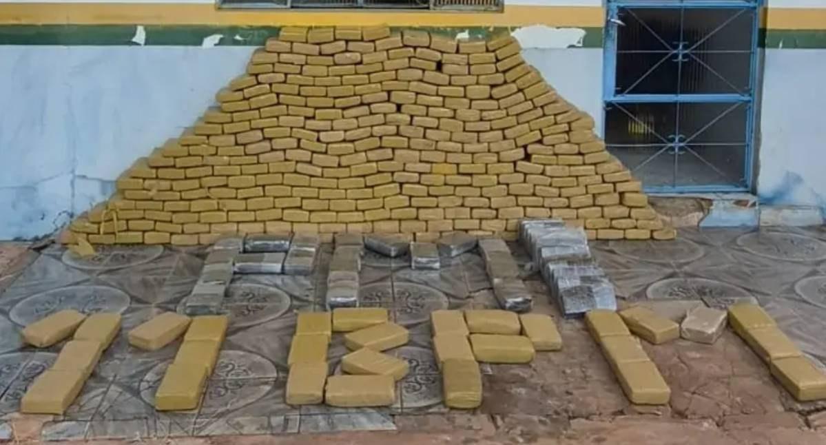Polícia Militar apreende 340 quilos de skunk e prende dois suspeitos na BR-429