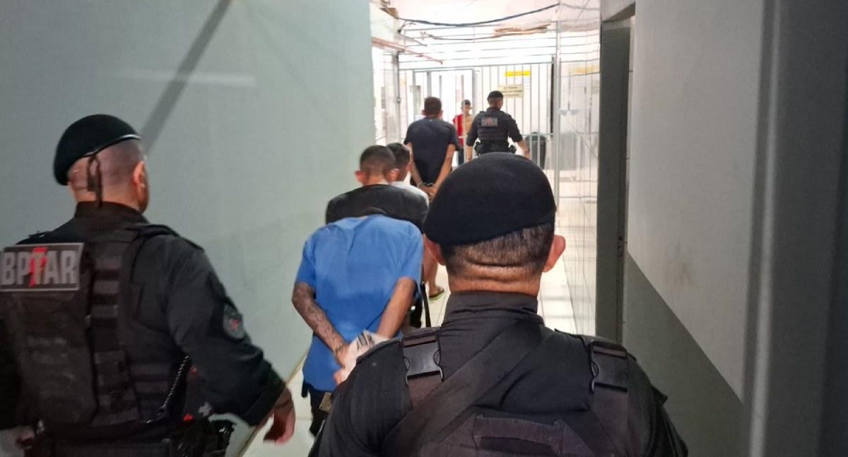 Quatro homens são presos pela Polícia Militar depois de sequestrar e agredir adolescente na zona leste de Porto Velho