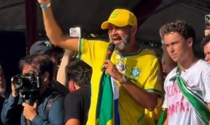 Bruno Scheid cobra impeachment de Moraes em ato no Amapá