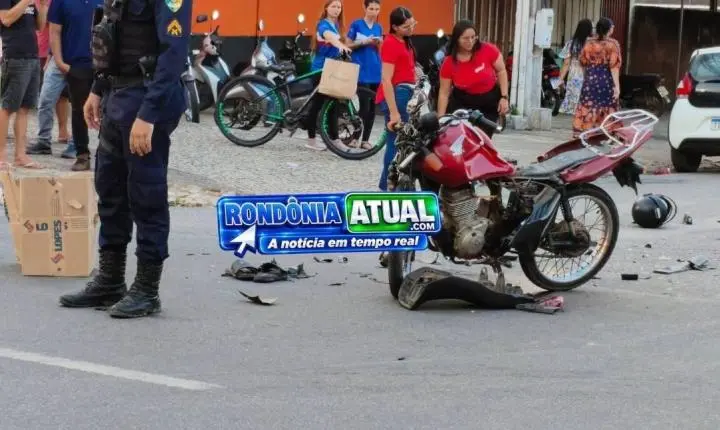 Grave acidente entre motocicleta e caminhonete deixa ferido em cruzamento movimentado no interior de Rondônia
