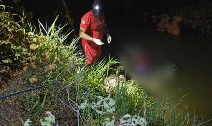Homem de 61 anos é encontrado morto com motocicleta no leito de rio em Ariquemes