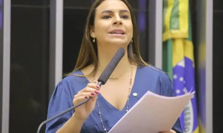 Mariana Carvalho aposta em experiência e articulação para destravar obras em Rondônia