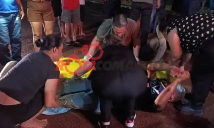 Motociclista fica ferido depois de colisão com caminhonete que atinge poste em cruzamento de RO