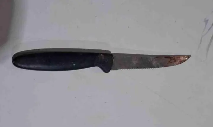 Pedestre é vítima de assalto à mão armada e tem celular roubado em rua de RO